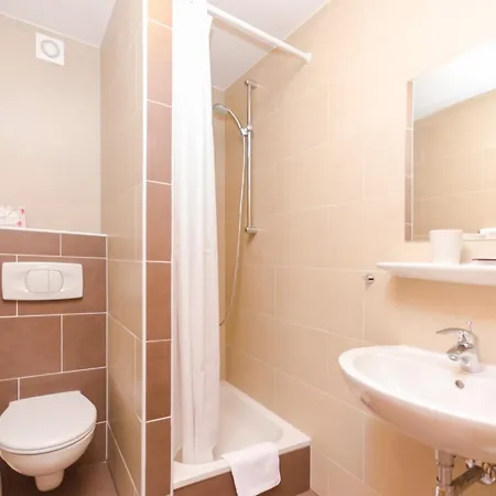 Casa de hóspedes Katarina 3*